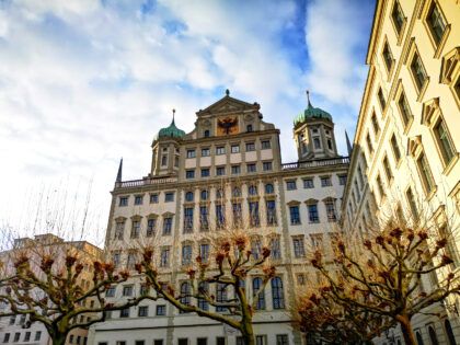 Rathausplatz Herbst Augsburg Bayern